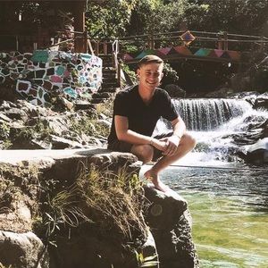 Meet your Posher, Taylor